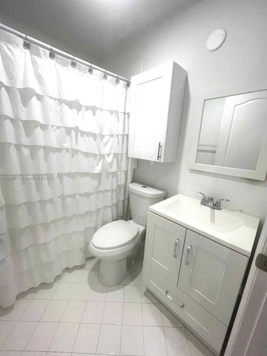 Small Image of 14213 SOUTH WEST 121ST PL #3, Miami Number 23