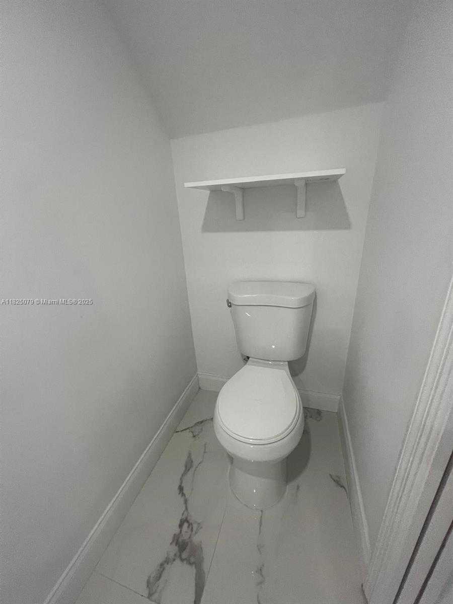 Small Image of 14213 SOUTH WEST 121ST PL #3, Miami Number 28