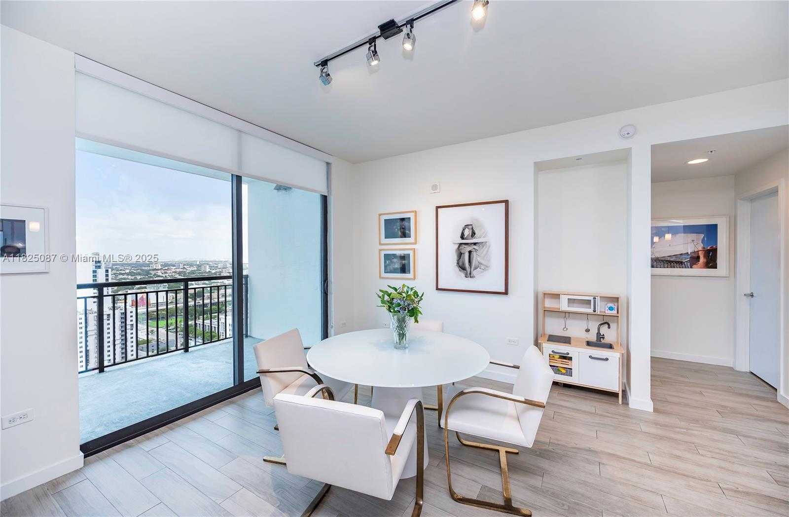 Small Image of 999 SOUTH WEST 1ST AVE #2812, Miami Number 13