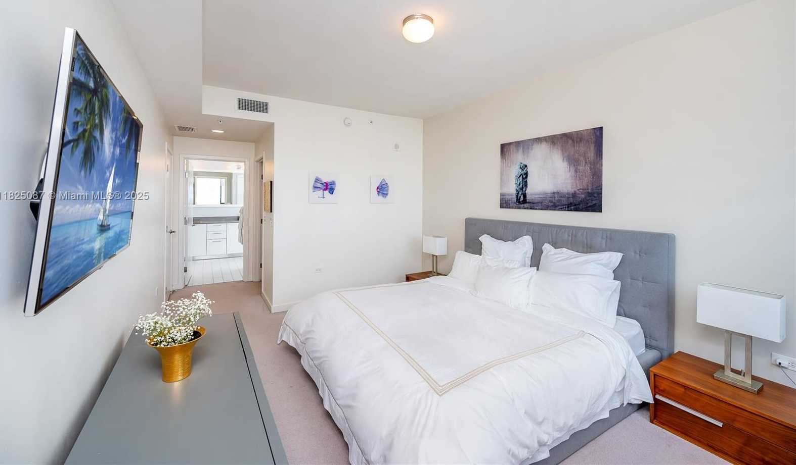 Small Image of 999 SOUTH WEST 1ST AVE #2812, Miami Number 15