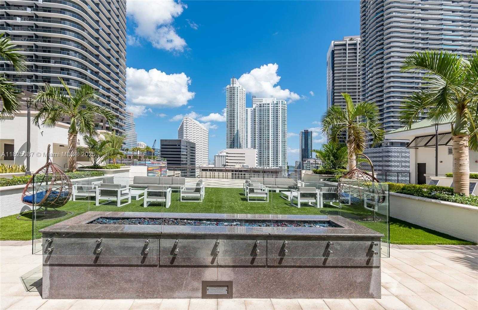 Small Image of 999 SOUTH WEST 1ST AVE #2812, Miami Number 33