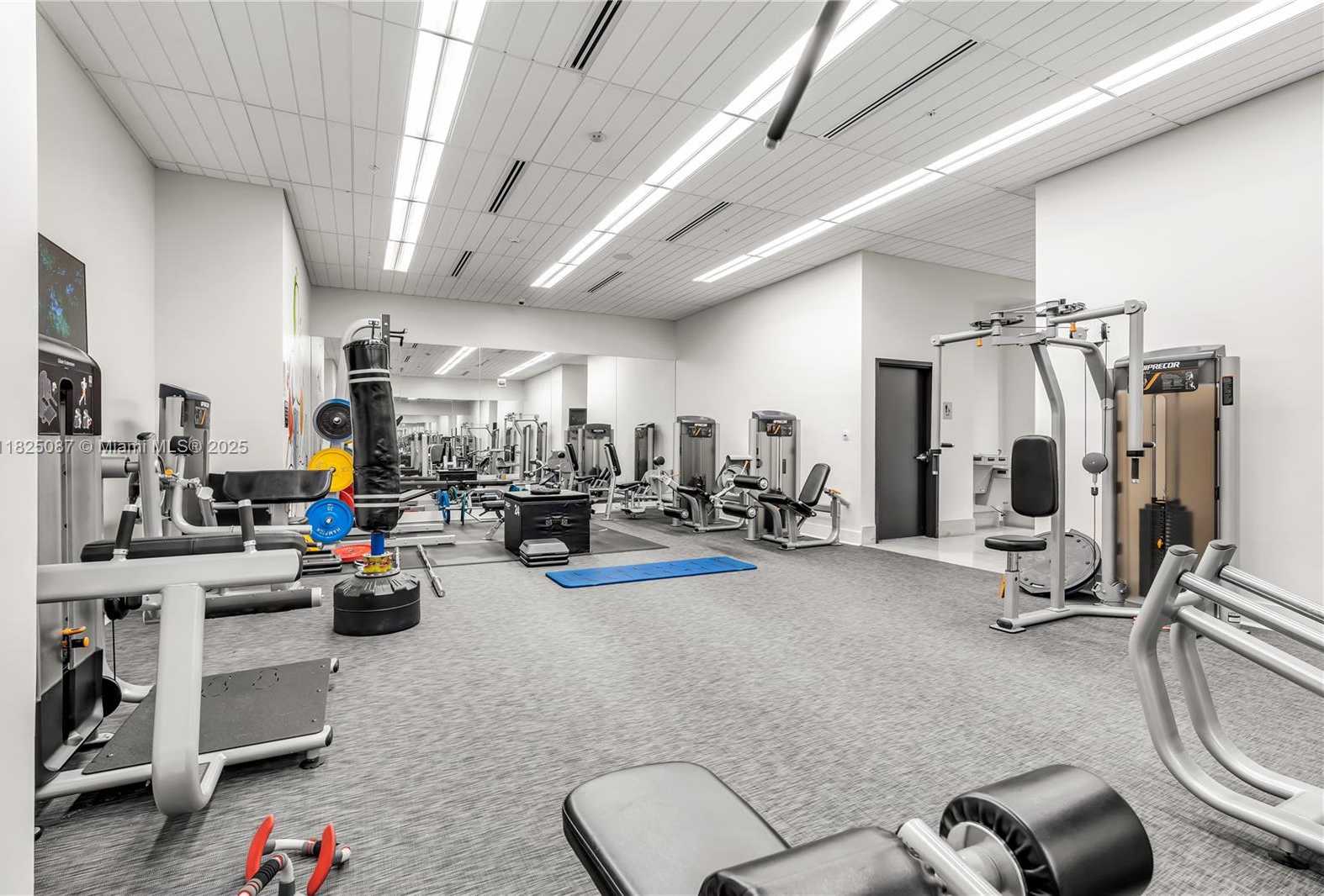 Small Image of 999 SOUTH WEST 1ST AVE #2812, Miami Number 39
