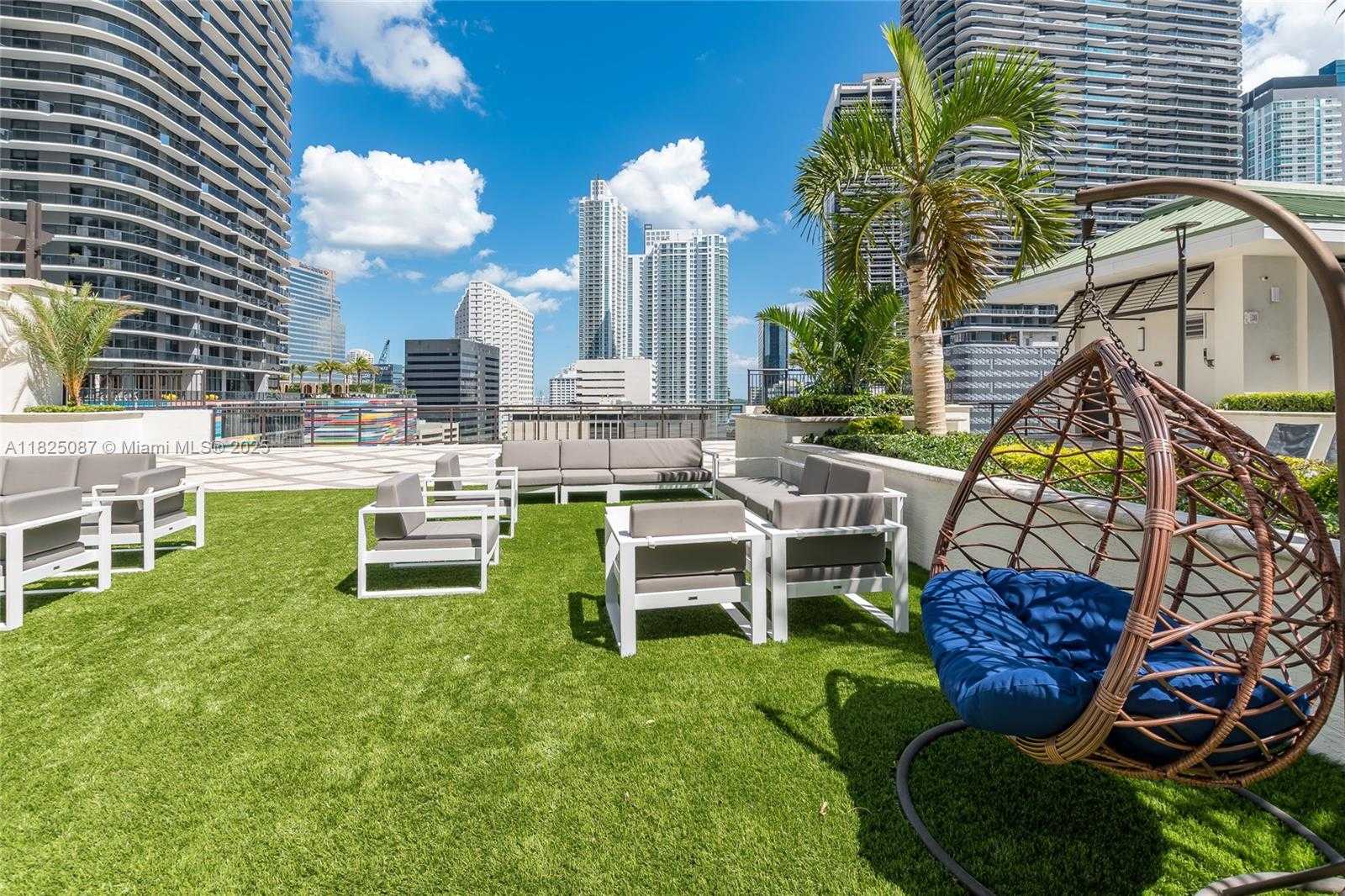 Small Image of 999 SOUTH WEST 1ST AVE #2812, Miami Number 42
