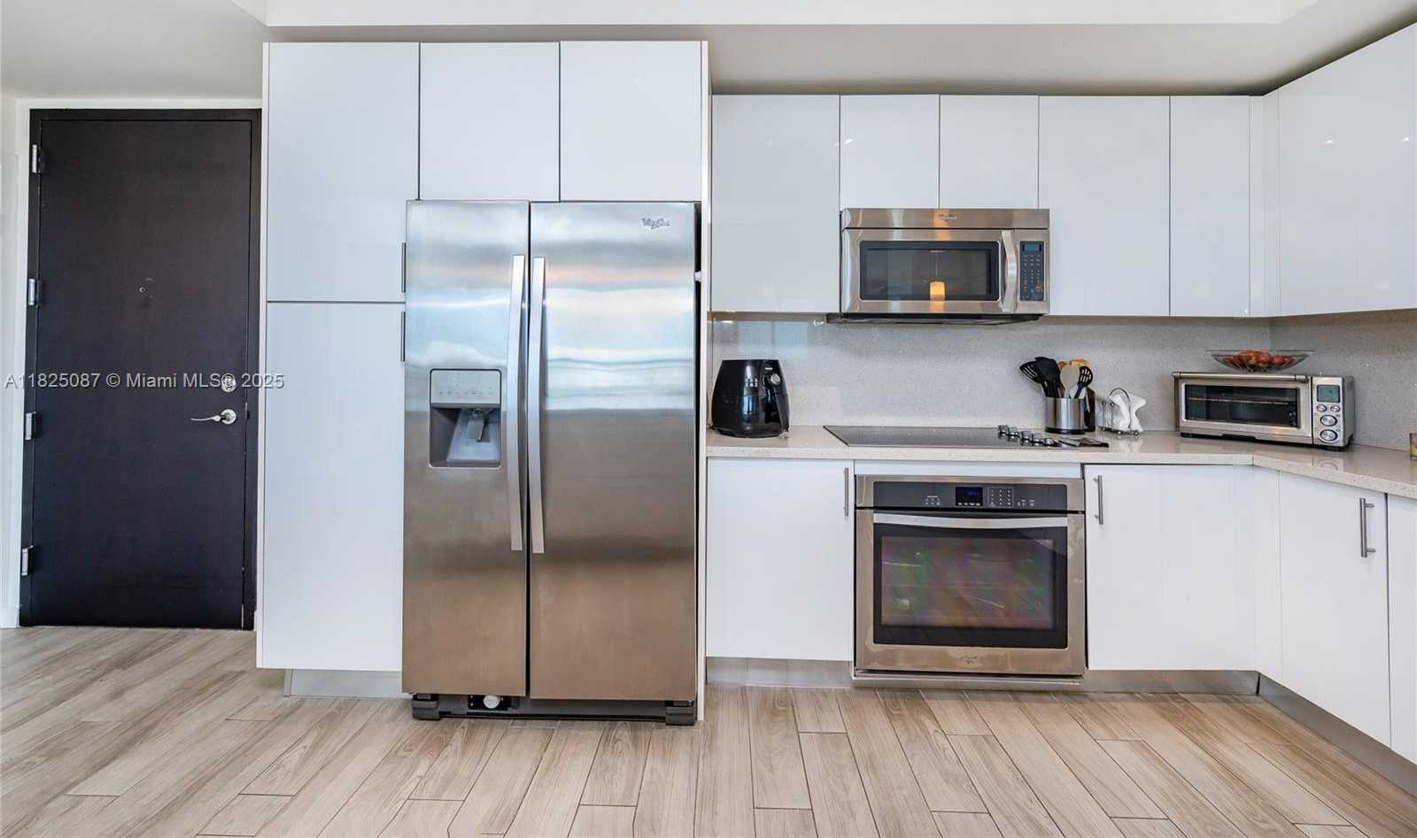 Small Image of 999 SOUTH WEST 1ST AVE #2812, Miami Number 8