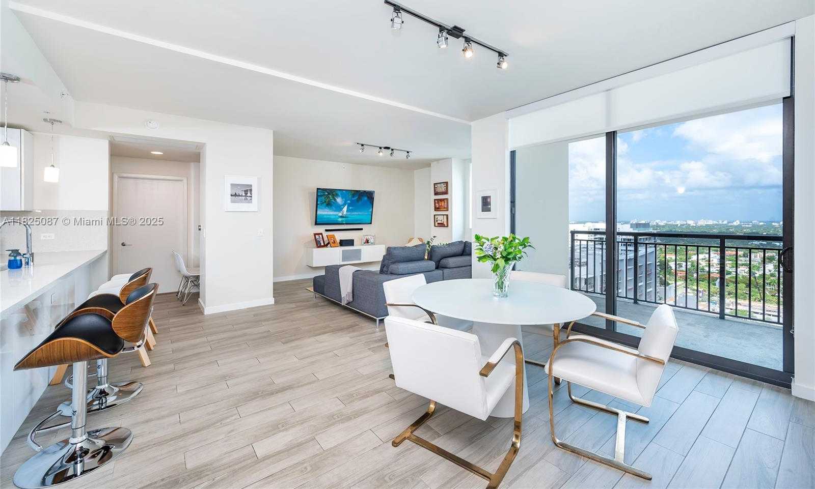 Small Image of 999 SOUTH WEST 1ST AVE #2812, Miami Number 9