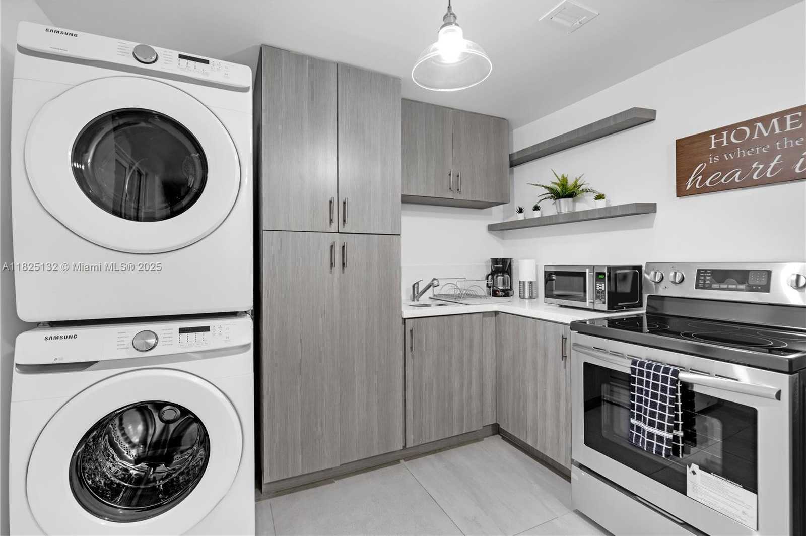 Small Image of 342 NORTH WEST 46TH ST, Miami Number 31