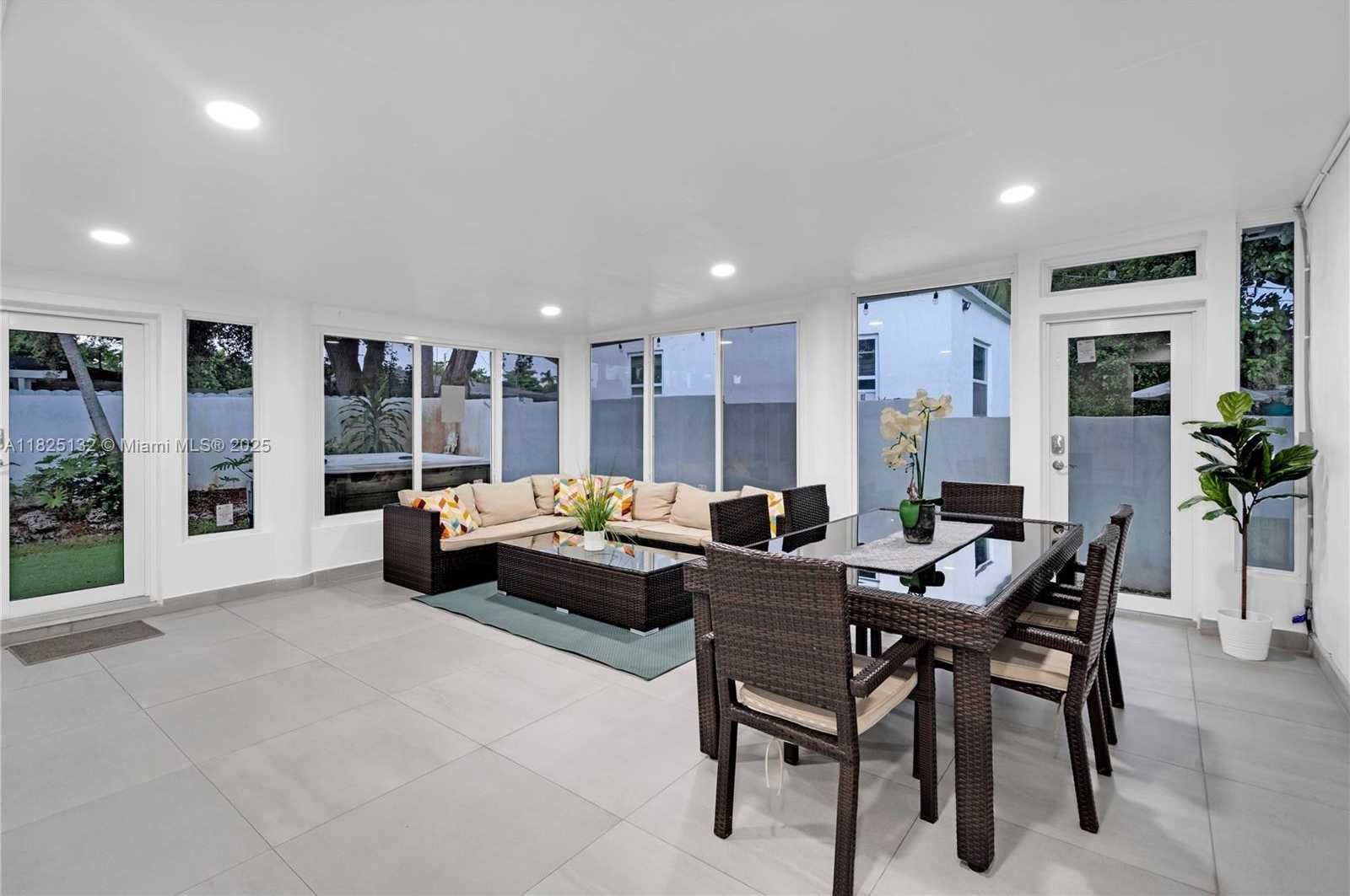 Small Image of 342 NORTH WEST 46TH ST, Miami Number 36