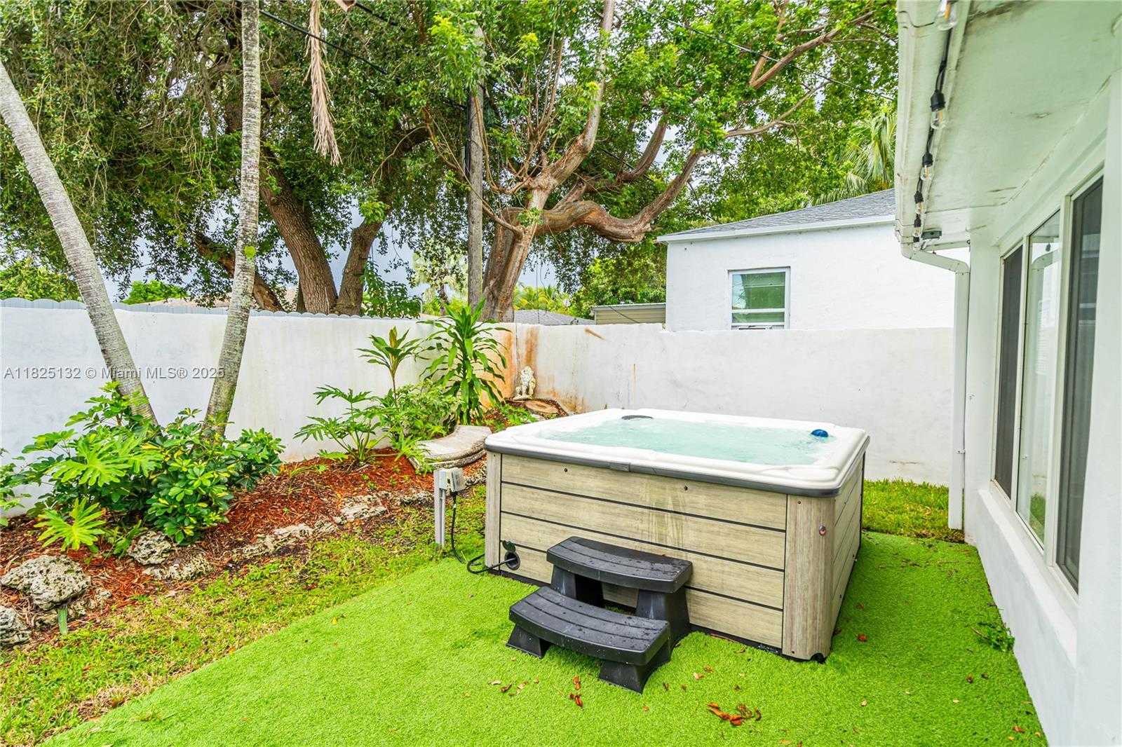 Small Image of 342 NORTH WEST 46TH ST, Miami Number 9