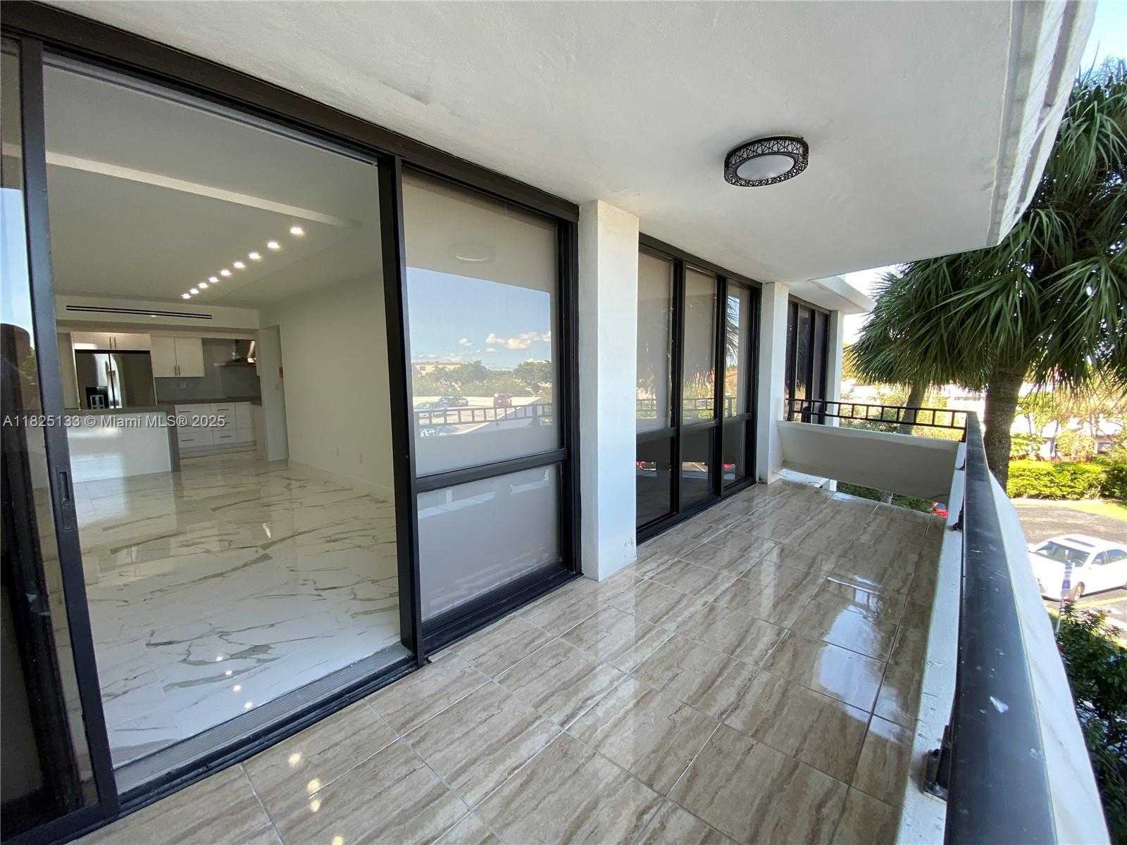 Small Image of 13951 KENDALE LAKES CIR #301A, Miami Number 9