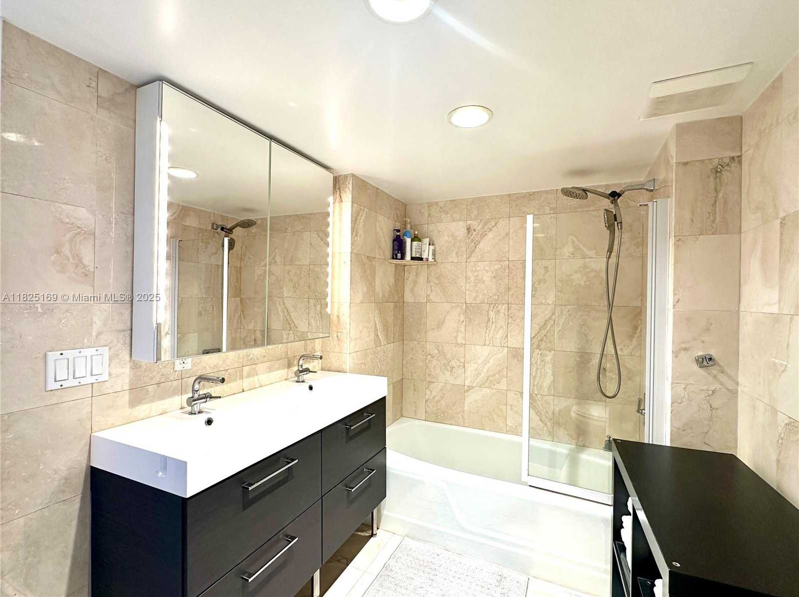 Small Image of 15645 COLLINS AVE #706, Sunny Isles Beach Number 23