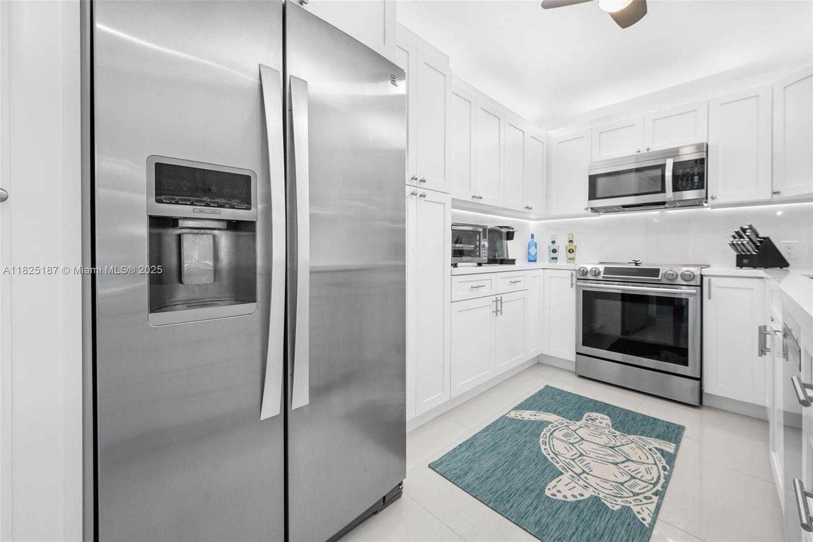 Small Image of 3675 NORTH COUNTRY CLUB DR #1006, Aventura Number 13