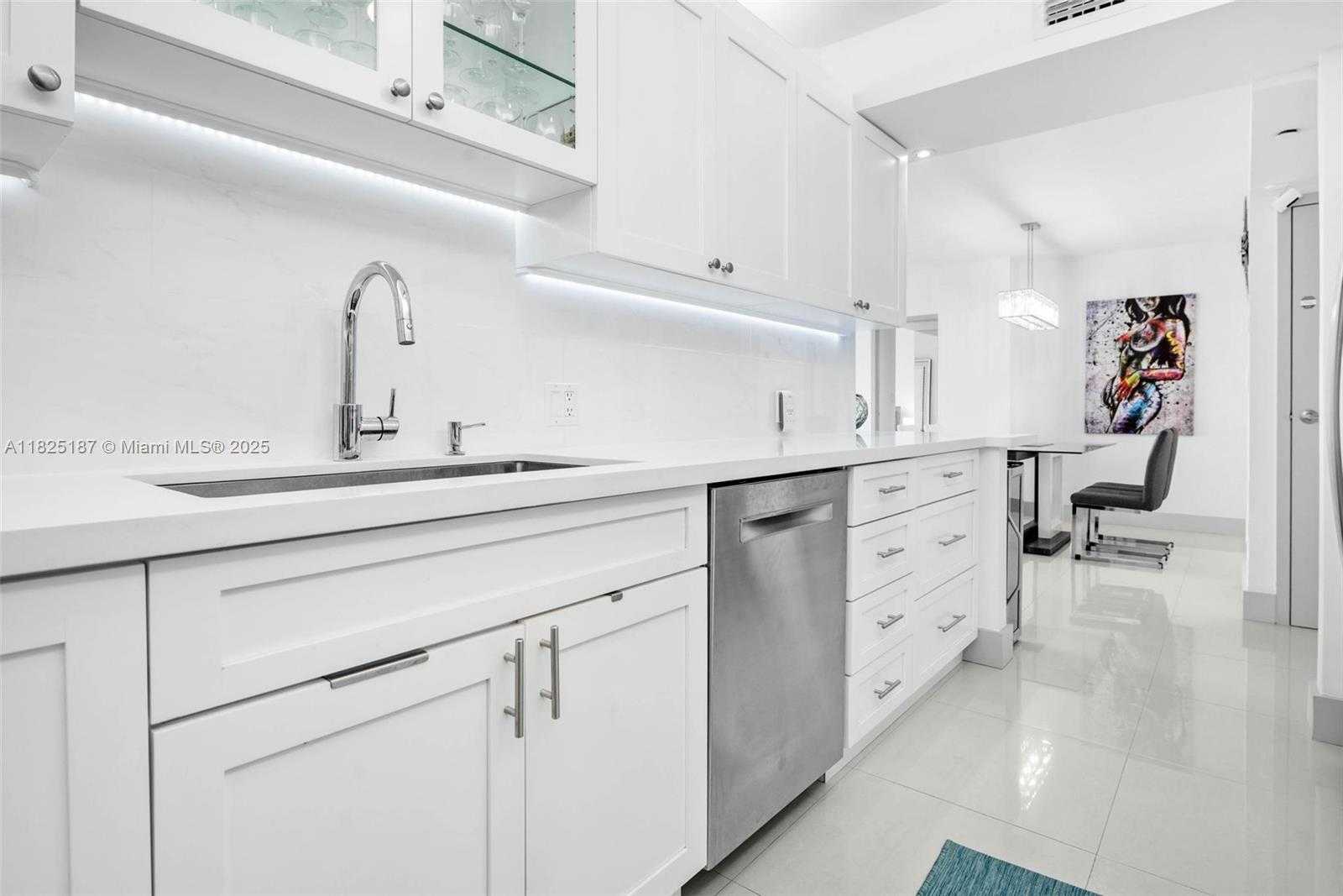 Small Image of 3675 NORTH COUNTRY CLUB DR #1006, Aventura Number 15