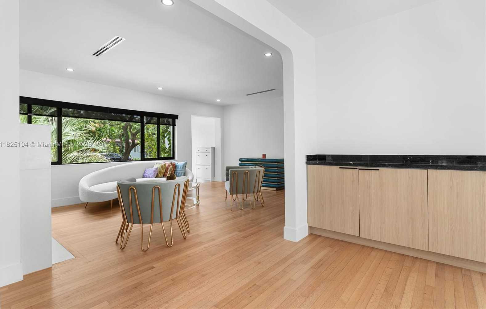 Small Image of 246 NORTH WEST 93RD ST, Miami Shores Number 14
