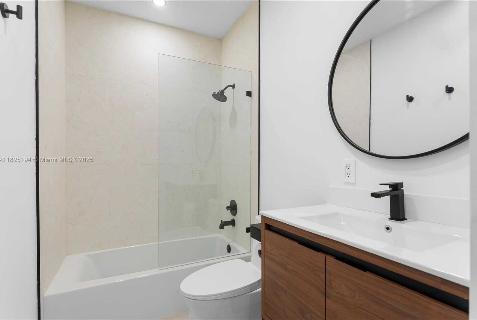 Small Image of 246 NORTH WEST 93RD ST, Miami Shores Number 21