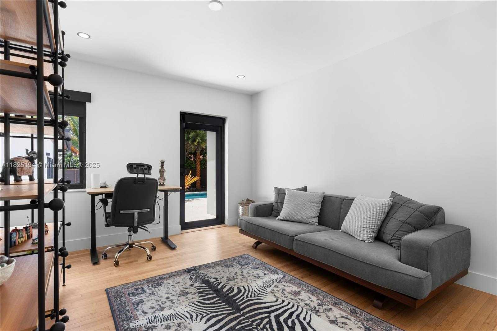 Small Image of 246 NORTH WEST 93RD ST, Miami Shores Number 24