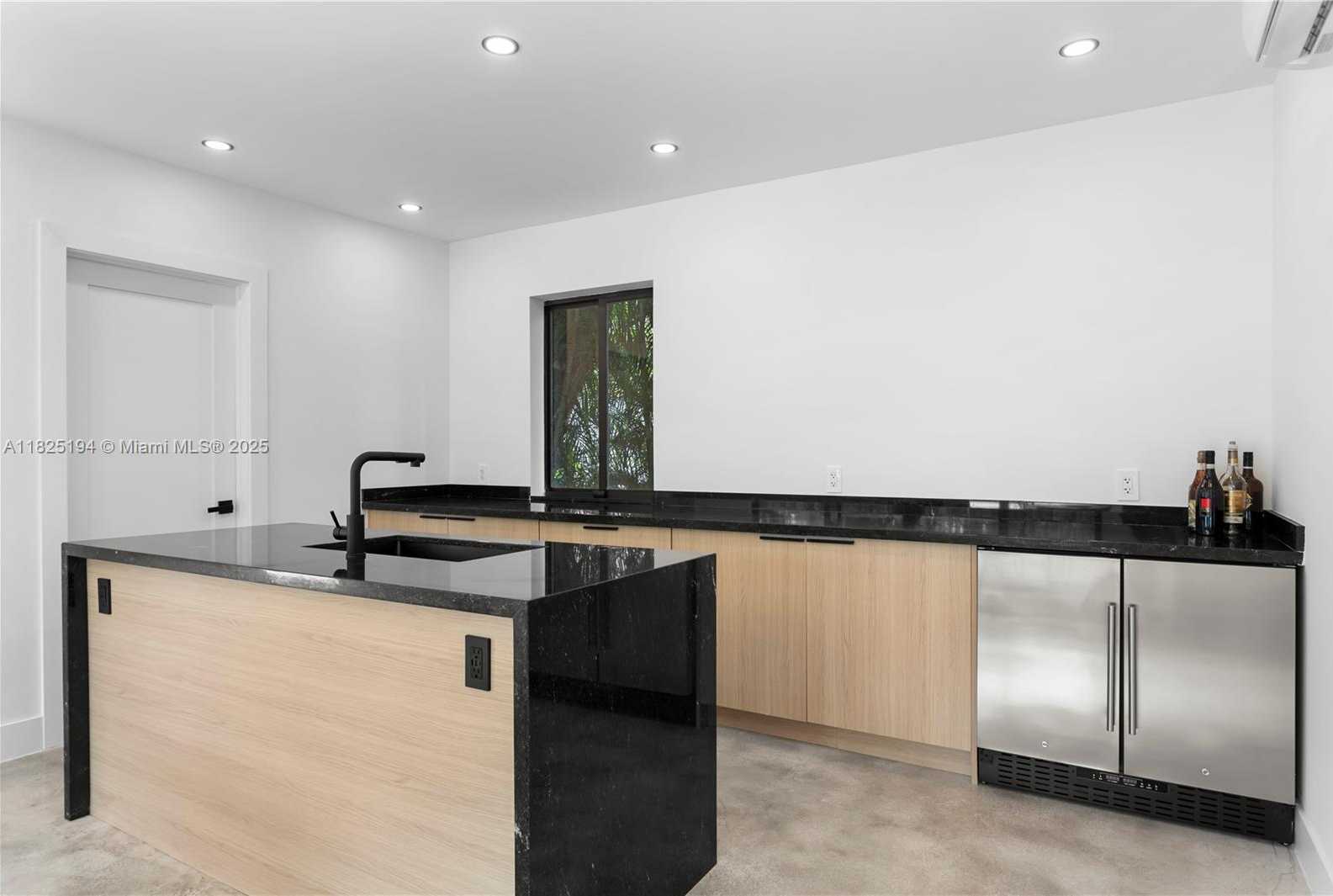 Small Image of 246 NORTH WEST 93RD ST, Miami Shores Number 42