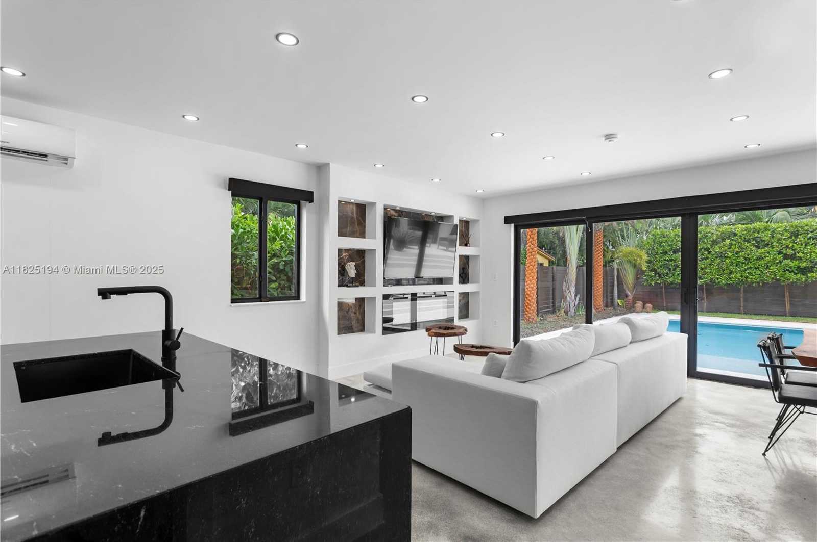 Small Image of 246 NORTH WEST 93RD ST, Miami Shores Number 43