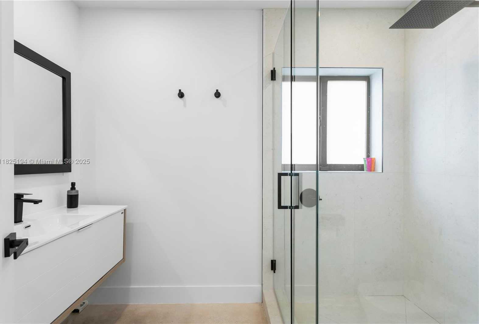 Small Image of 246 NORTH WEST 93RD ST, Miami Shores Number 44
