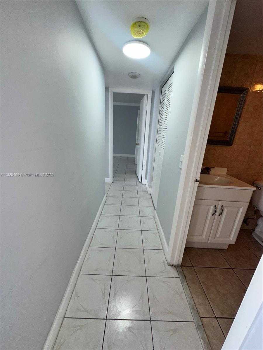 Small Image of 2025 NORTH EAST 164TH ST #811, North Miami Beach Number 10