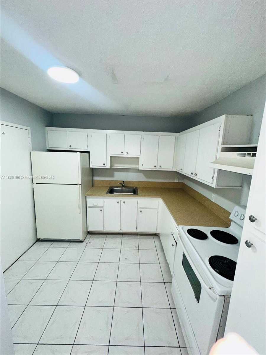 Small Image of 2025 NORTH EAST 164TH ST #811, North Miami Beach Number 8