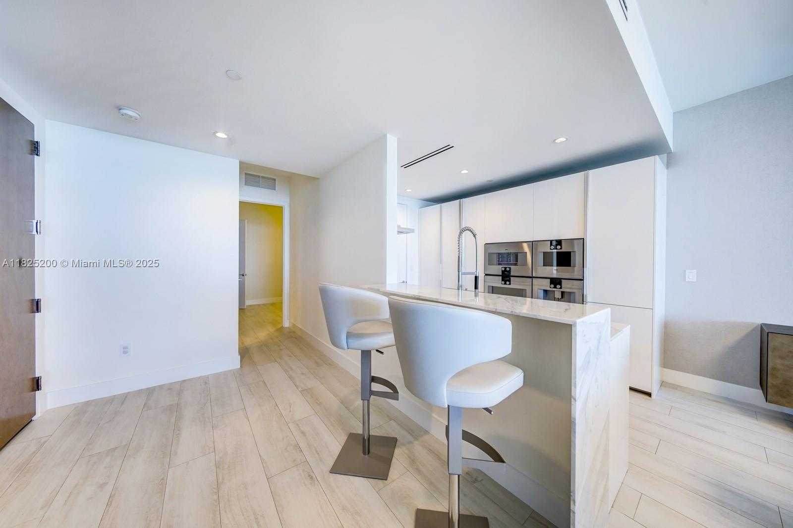 Small Image of 10203 COLLINS AVE #1203, Bal Harbour Number 7