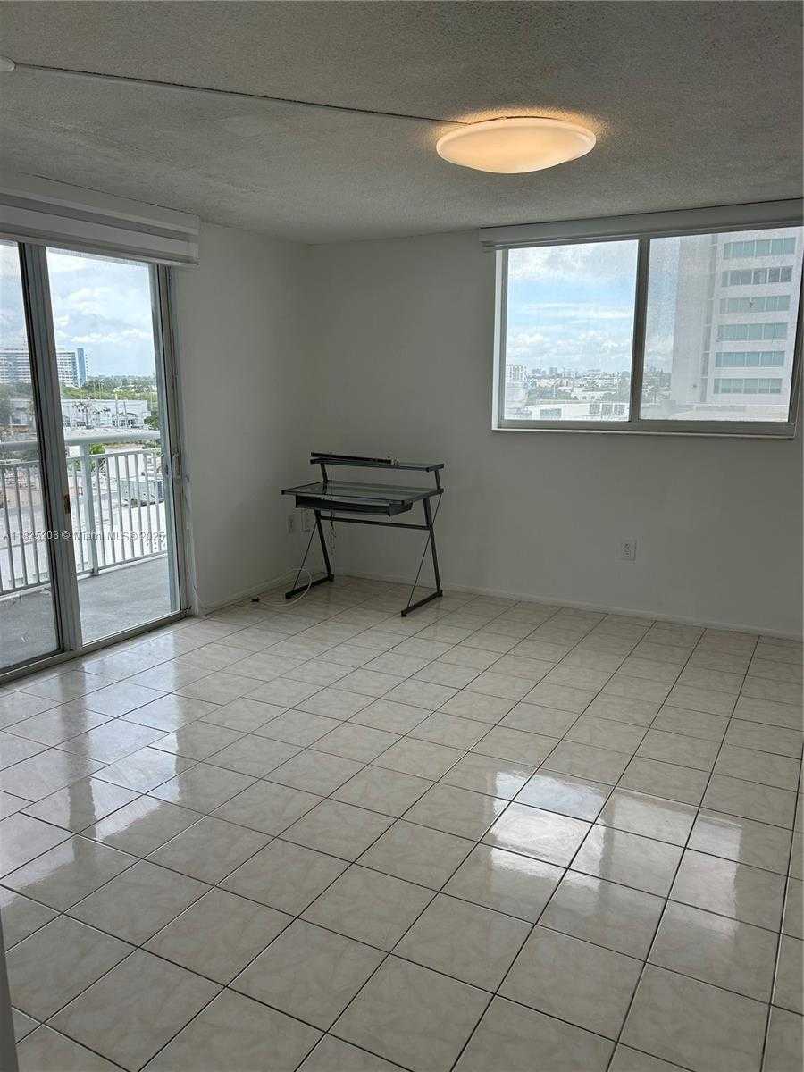 Small Image of 6969 COLLINS AVE #701, Miami Beach Number 10