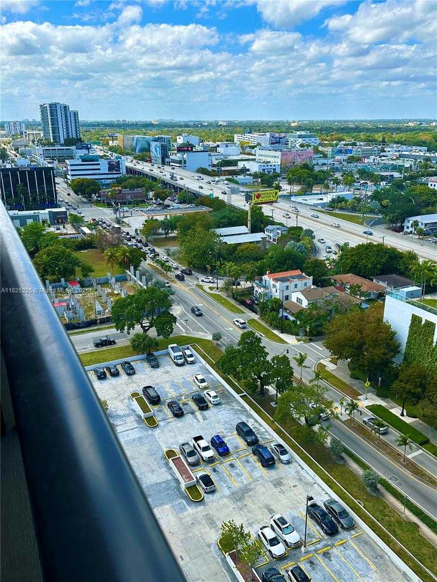 Small Image of 600 NORTH EAST 36TH ST #2015, Miami Number 4