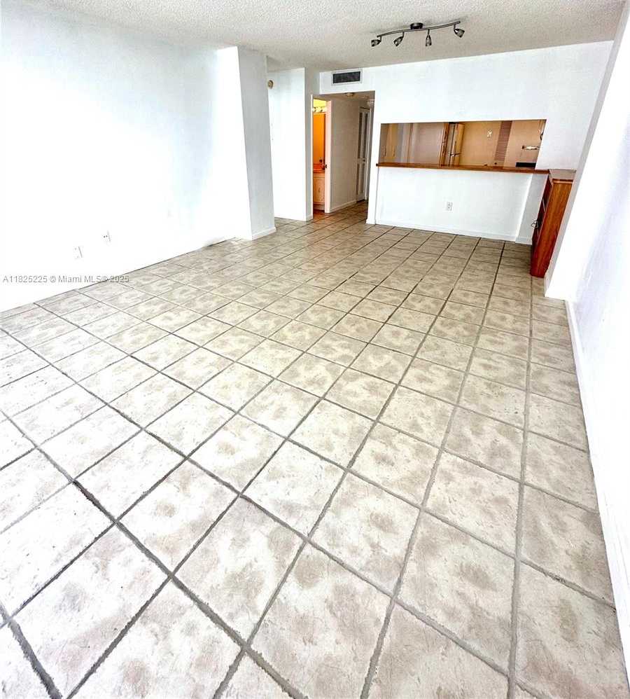 Small Image of 600 NORTH EAST 36TH ST #2015, Miami Number 8