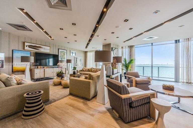 Small Image of 2900 NORTH EAST 7TH AVE #3003, Miami Number 46