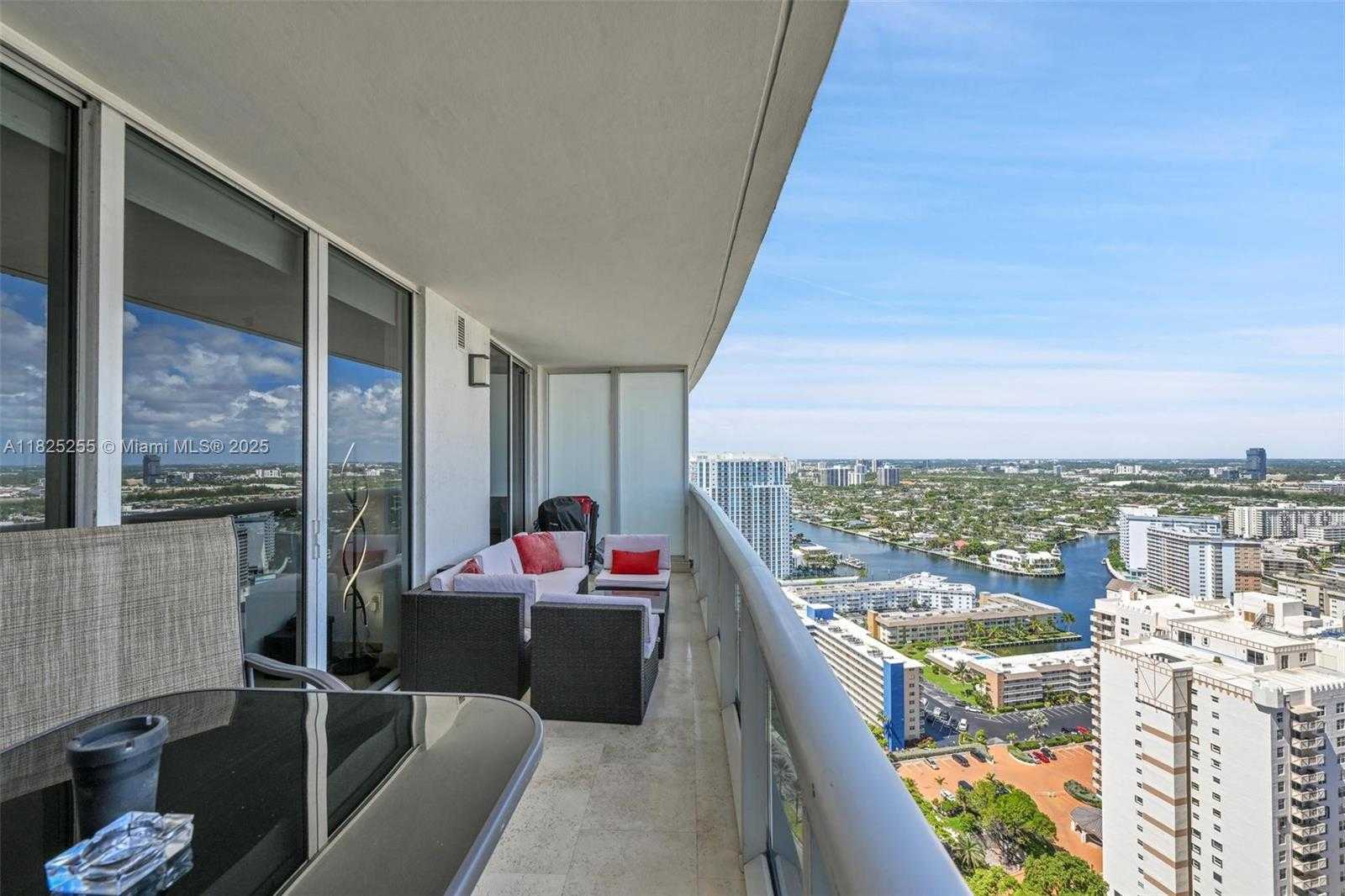 Small Image of 1850 SOUTH OCEAN DR #3207, Hallandale Beach Number 23