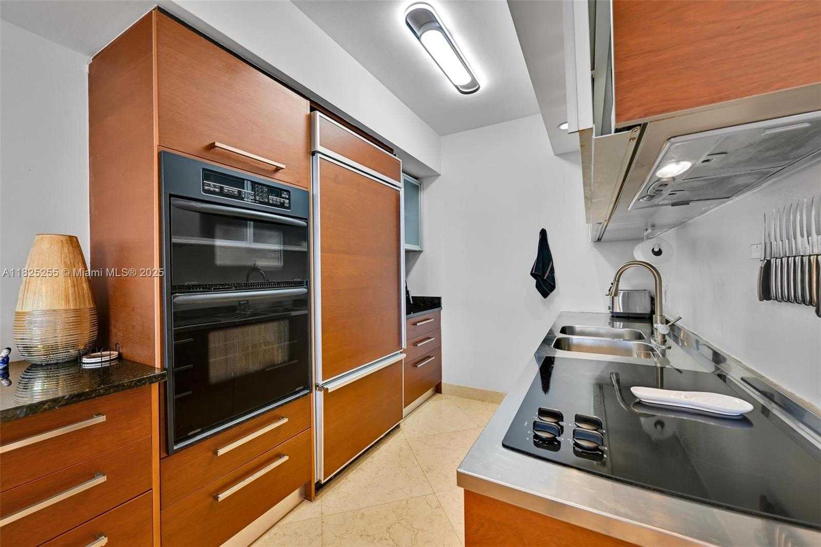 Small Image of 1850 SOUTH OCEAN DR #3207, Hallandale Beach Number 6