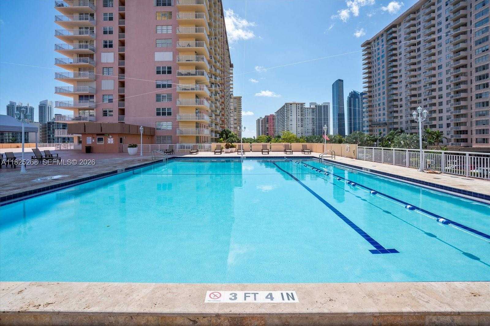 Small Image of 251 174 ST #1210, Sunny Isles Beach Number 14