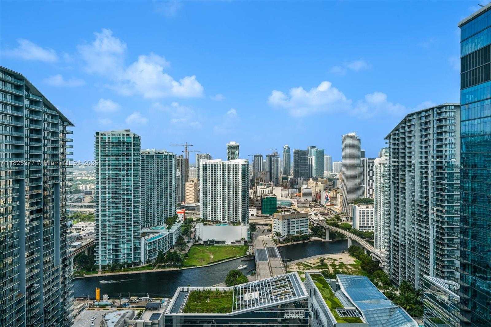 Small Image of 45 SOUTH WEST 9TH ST #4009, Miami Number 17