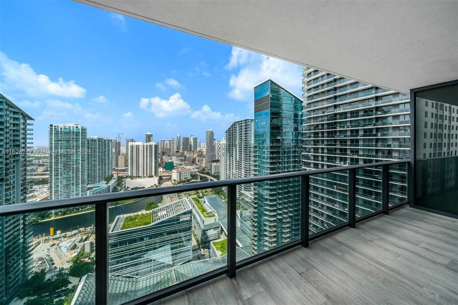 Small Image of 45 SOUTH WEST 9TH ST #4009, Miami Number 18