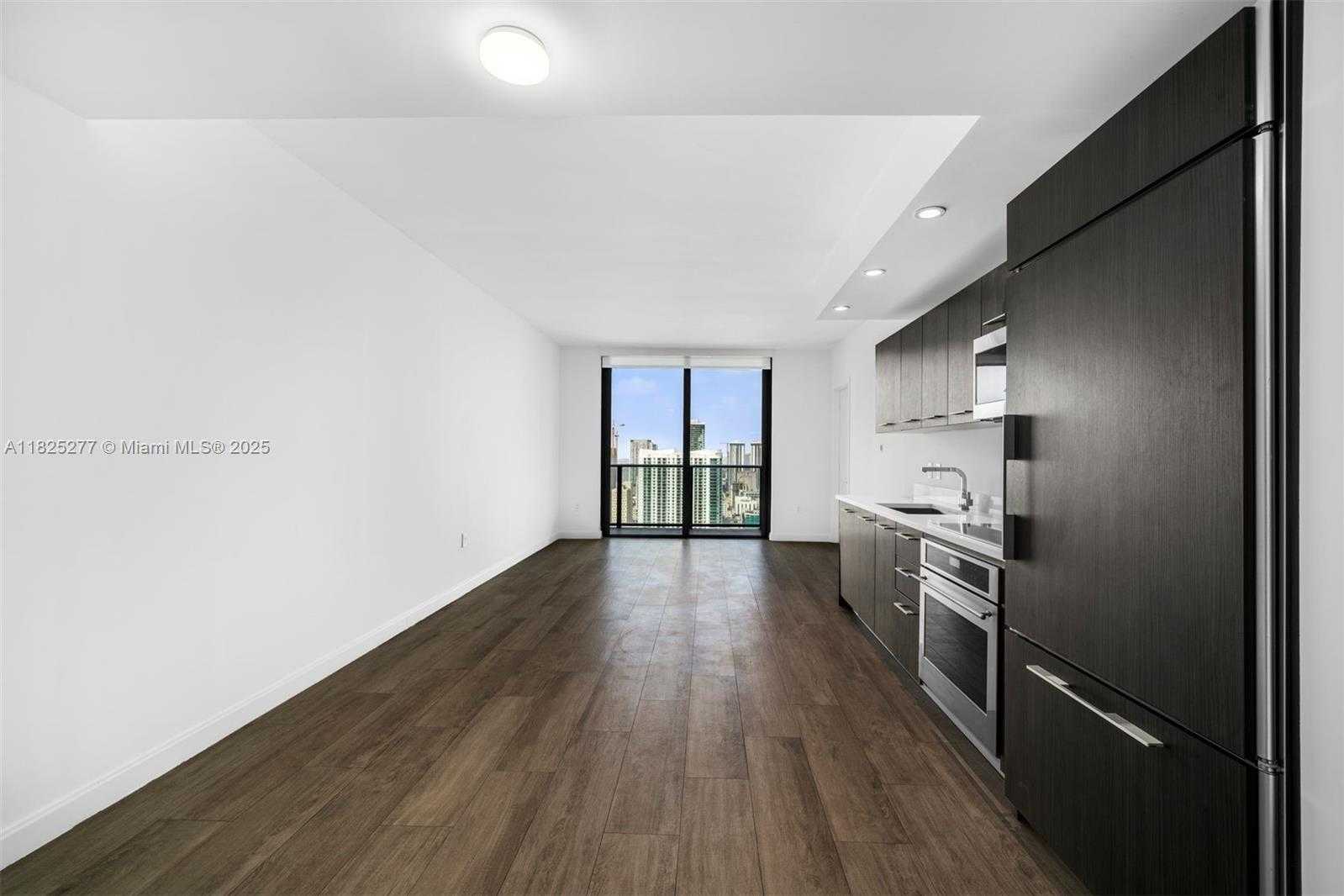 Small Image of 45 SOUTH WEST 9TH ST #4009, Miami Number 3