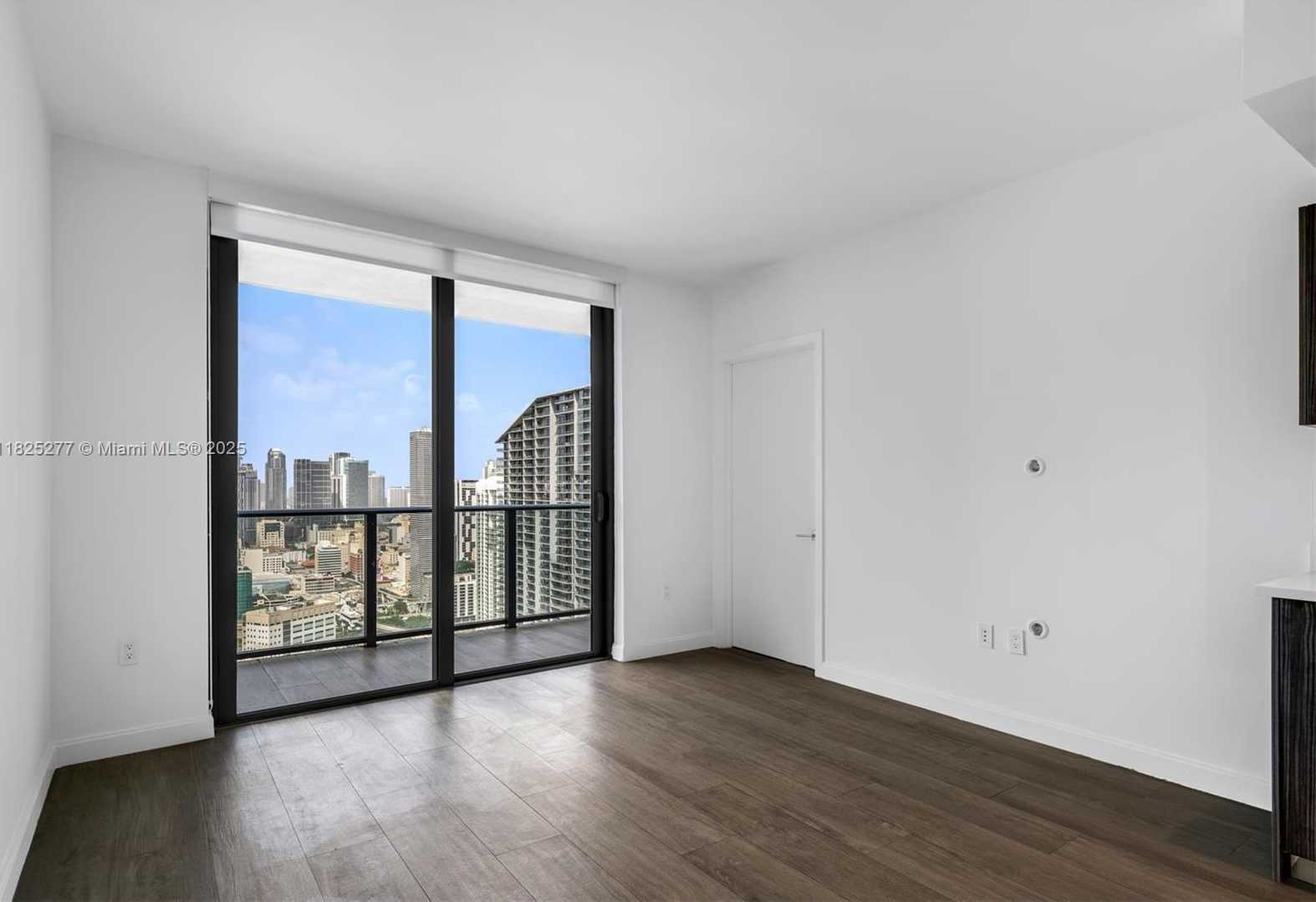 Small Image of 45 SOUTH WEST 9TH ST #4009, Miami Number 6