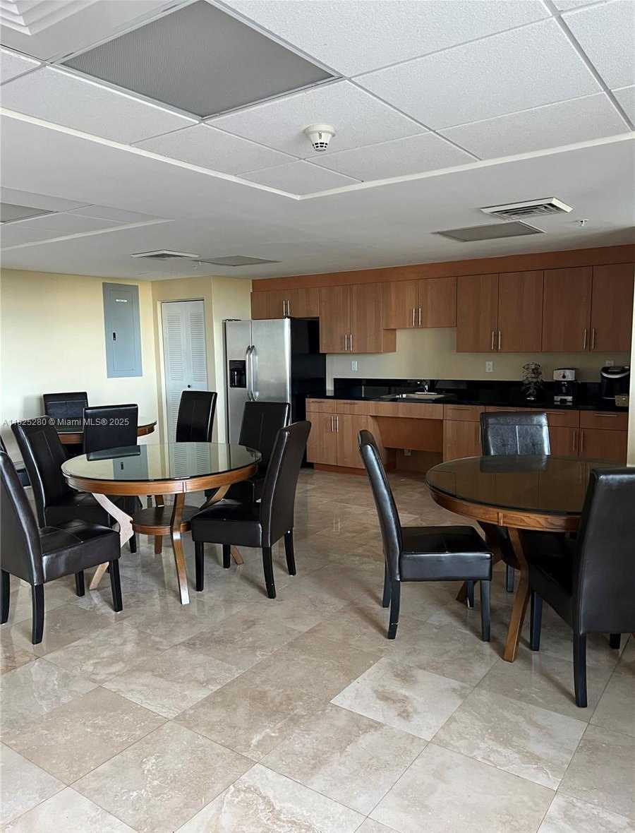Small Image of 117 NORTH WEST 42ND AVE #1615, Miami Number 12