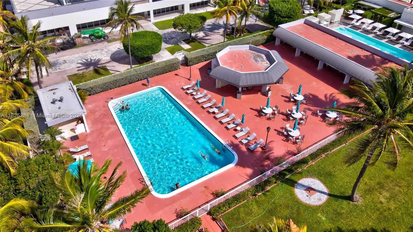 Small Image of 2401 COLLINS AVE #604, Miami Beach Number 11