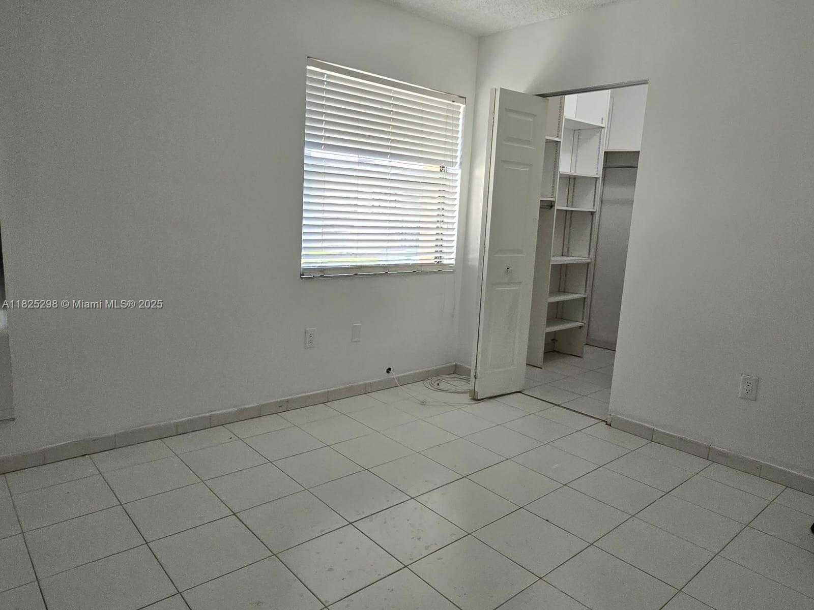 Small Image of 685 WEST PARK DR #101-11, Miami Number 15