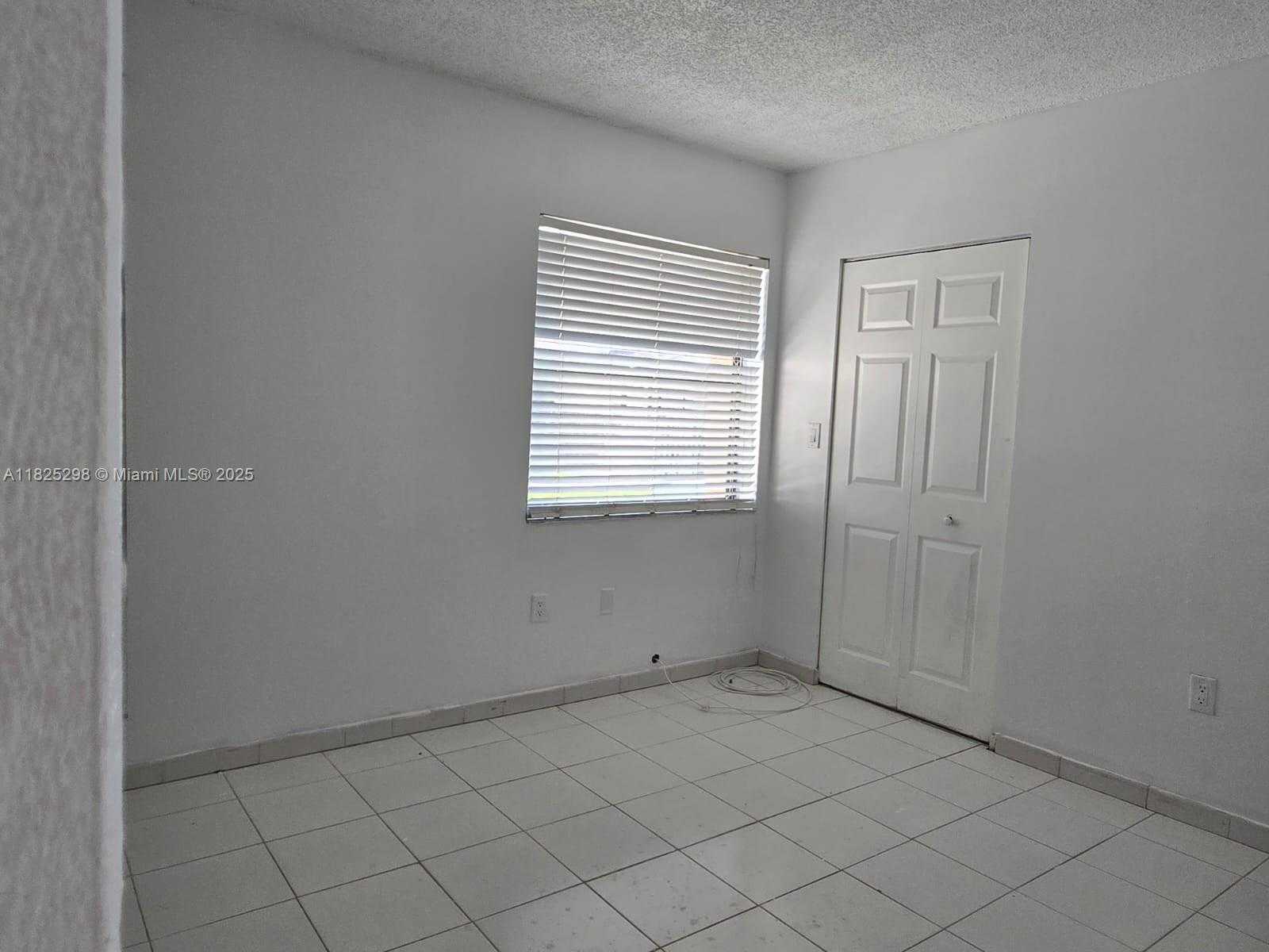 Small Image of 685 WEST PARK DR #101-11, Miami Number 16