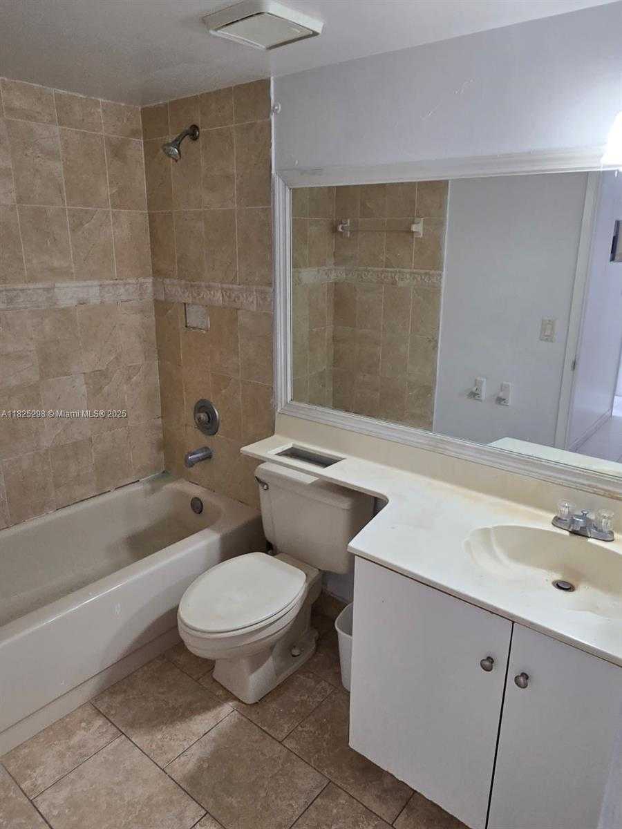 Small Image of 685 WEST PARK DR #101-11, Miami Number 18