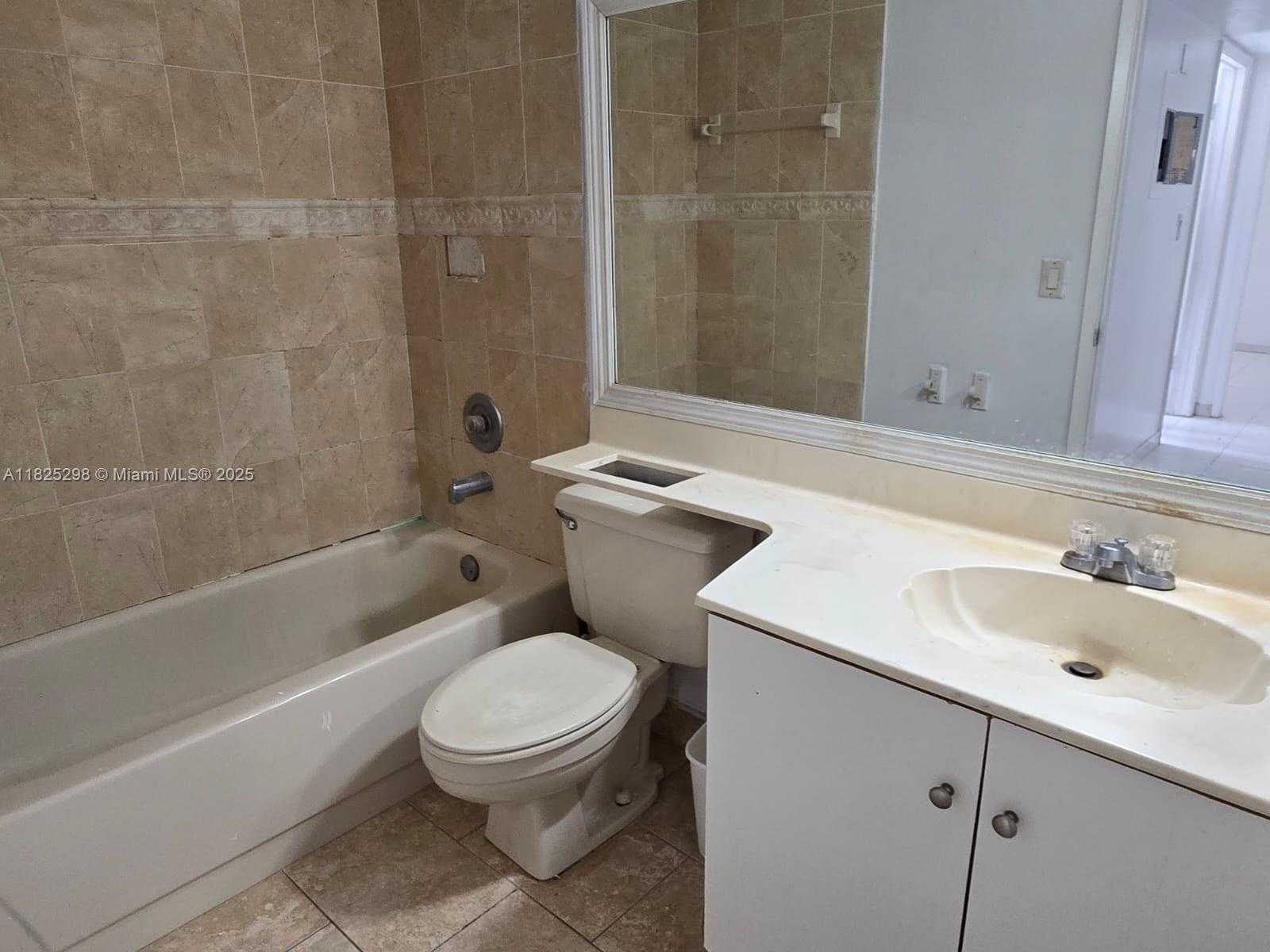 Small Image of 685 WEST PARK DR #101-11, Miami Number 22