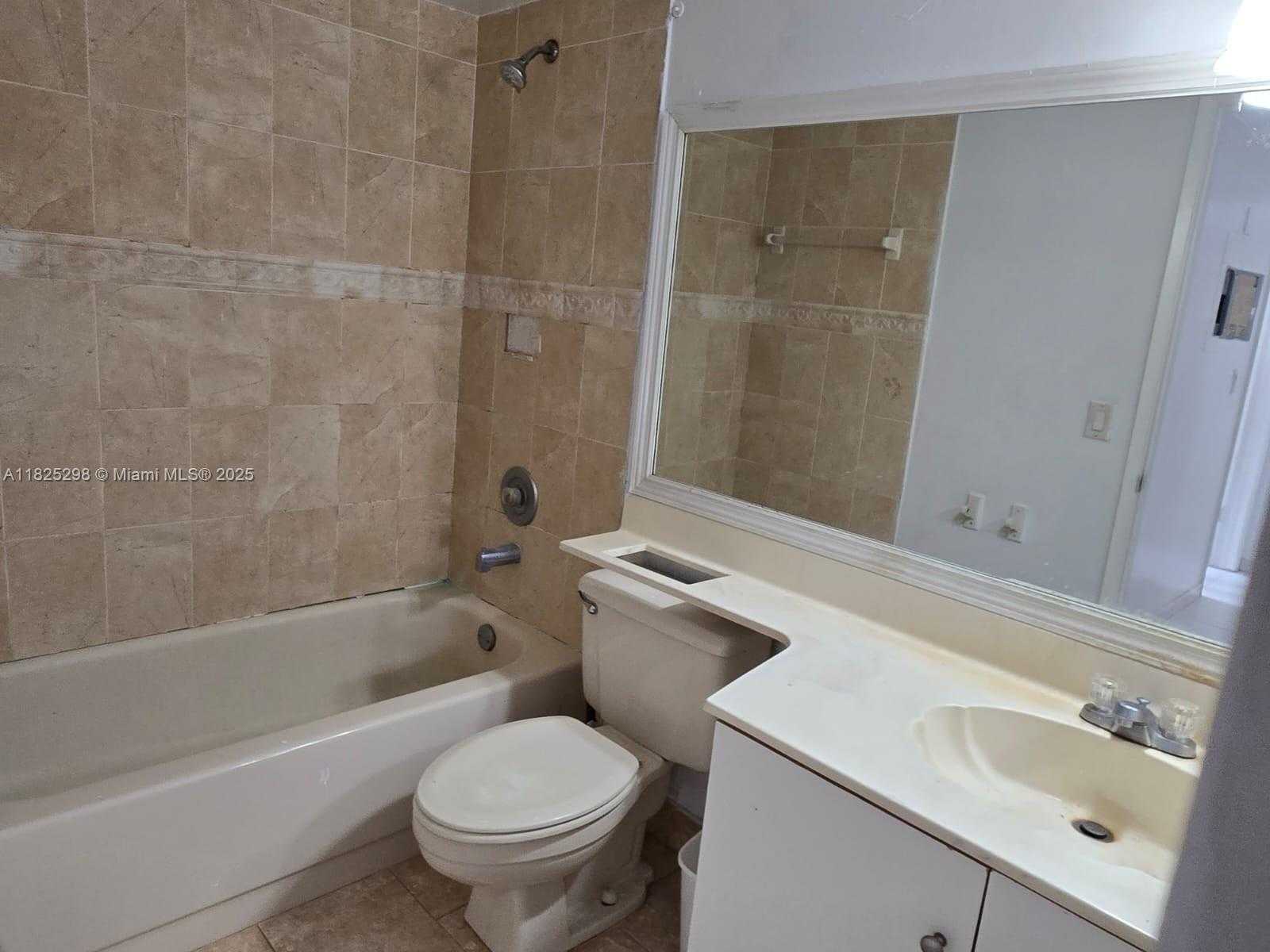Small Image of 685 WEST PARK DR #101-11, Miami Number 24