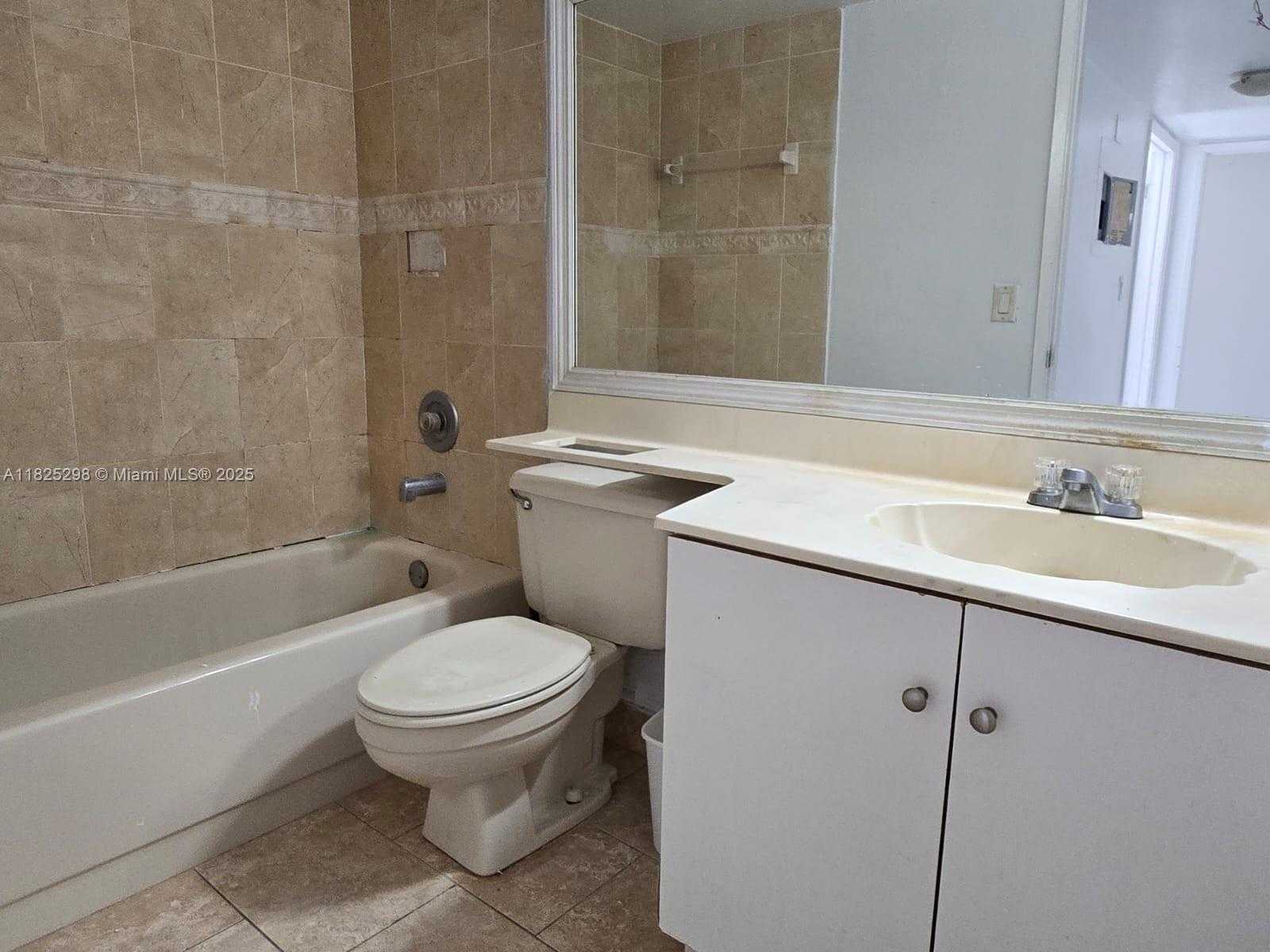Small Image of 685 WEST PARK DR #101-11, Miami Number 25