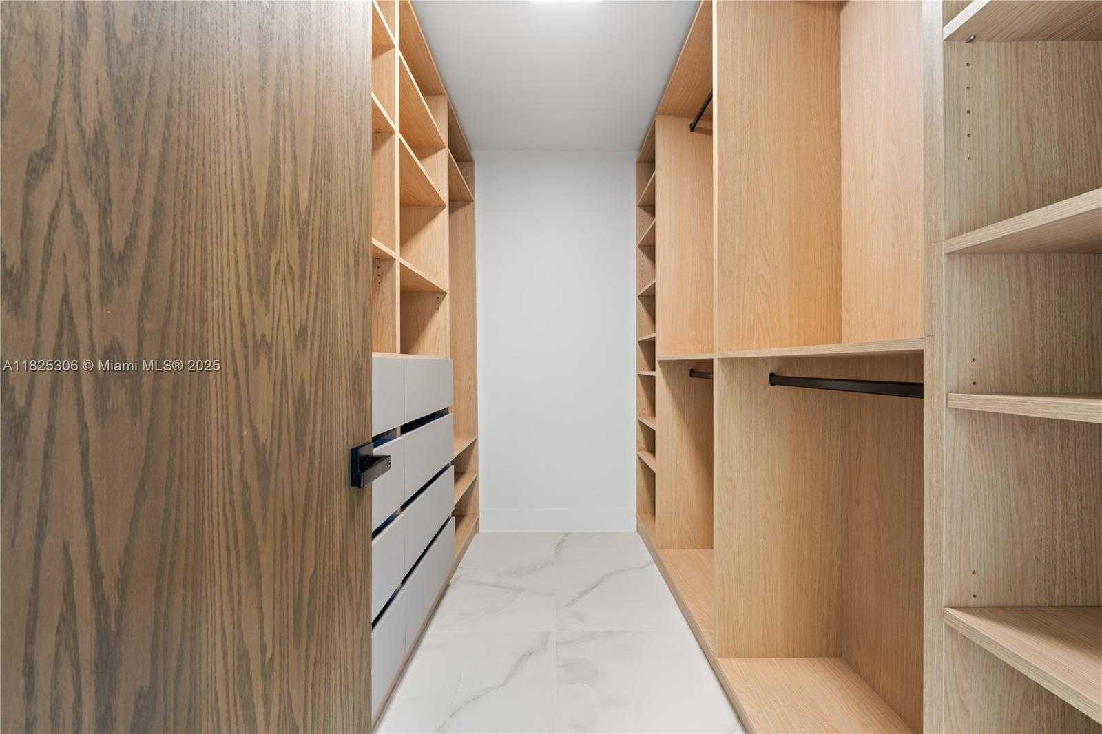 Small Image of 5020 HAWKHURST AVE, Southwest Ranches Number 10