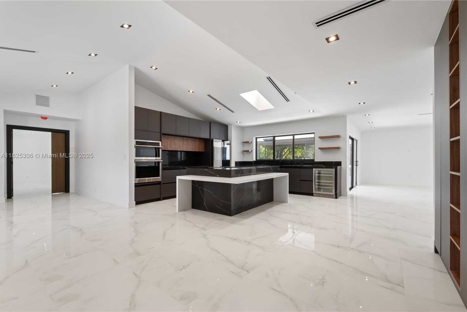 Small Image of 5020 HAWKHURST AVE, Southwest Ranches Number 5