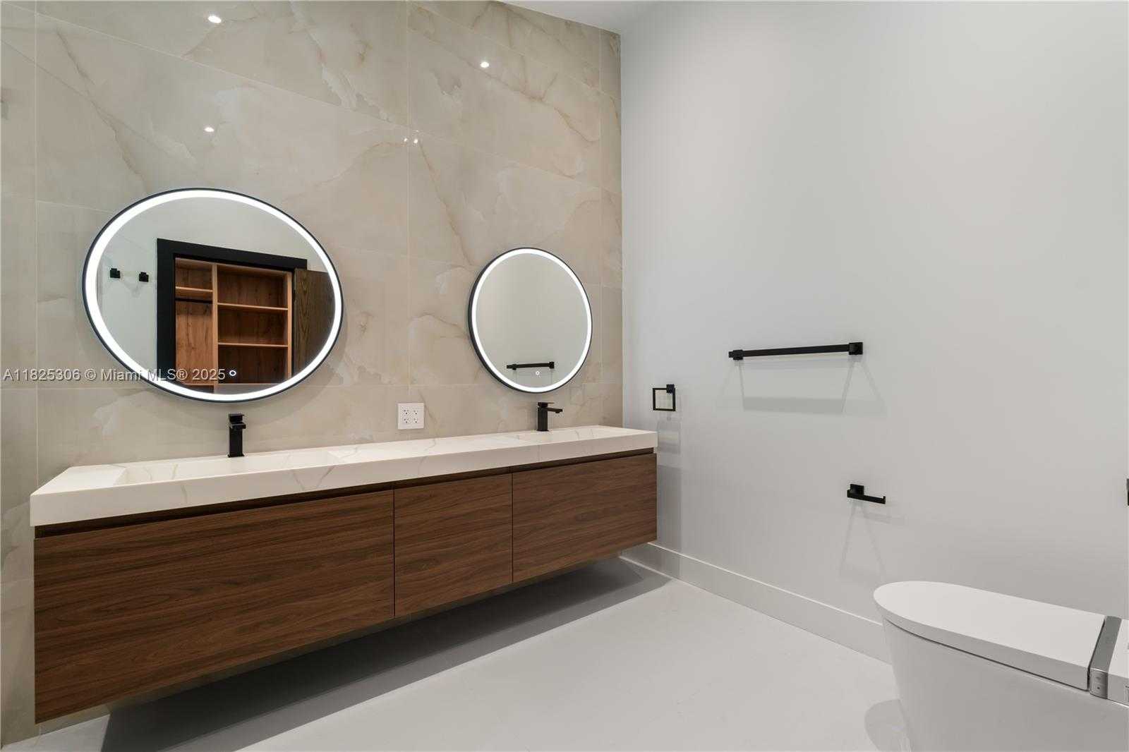 Small Image of 5020 HAWKHURST AVE, Southwest Ranches Number 7