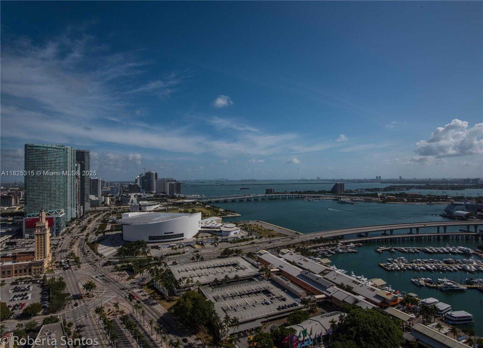 Small Image of 244 BISCAYNE BLVD #3802, Miami Number 16
