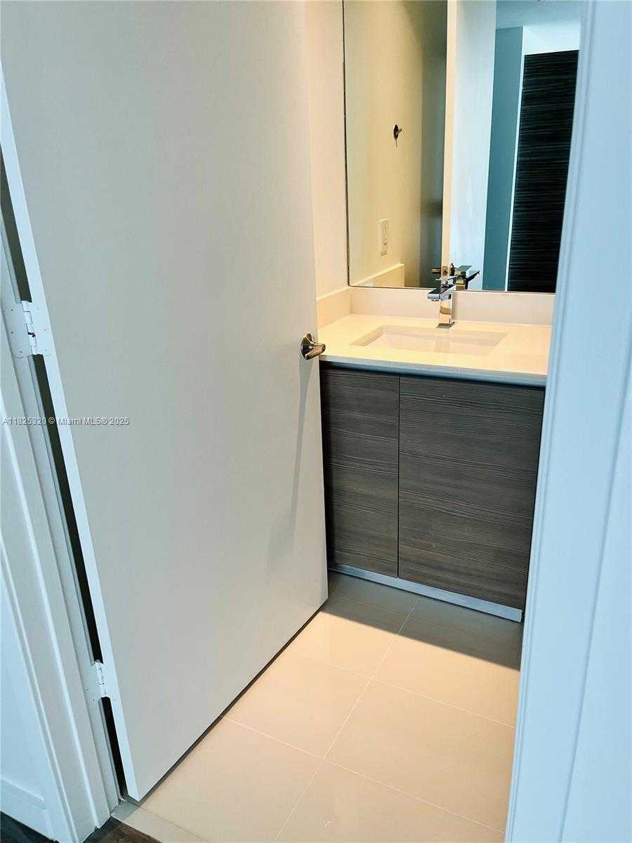 Small Image of 460 NORTH EAST 28TH ST #1408, Miami Number 10