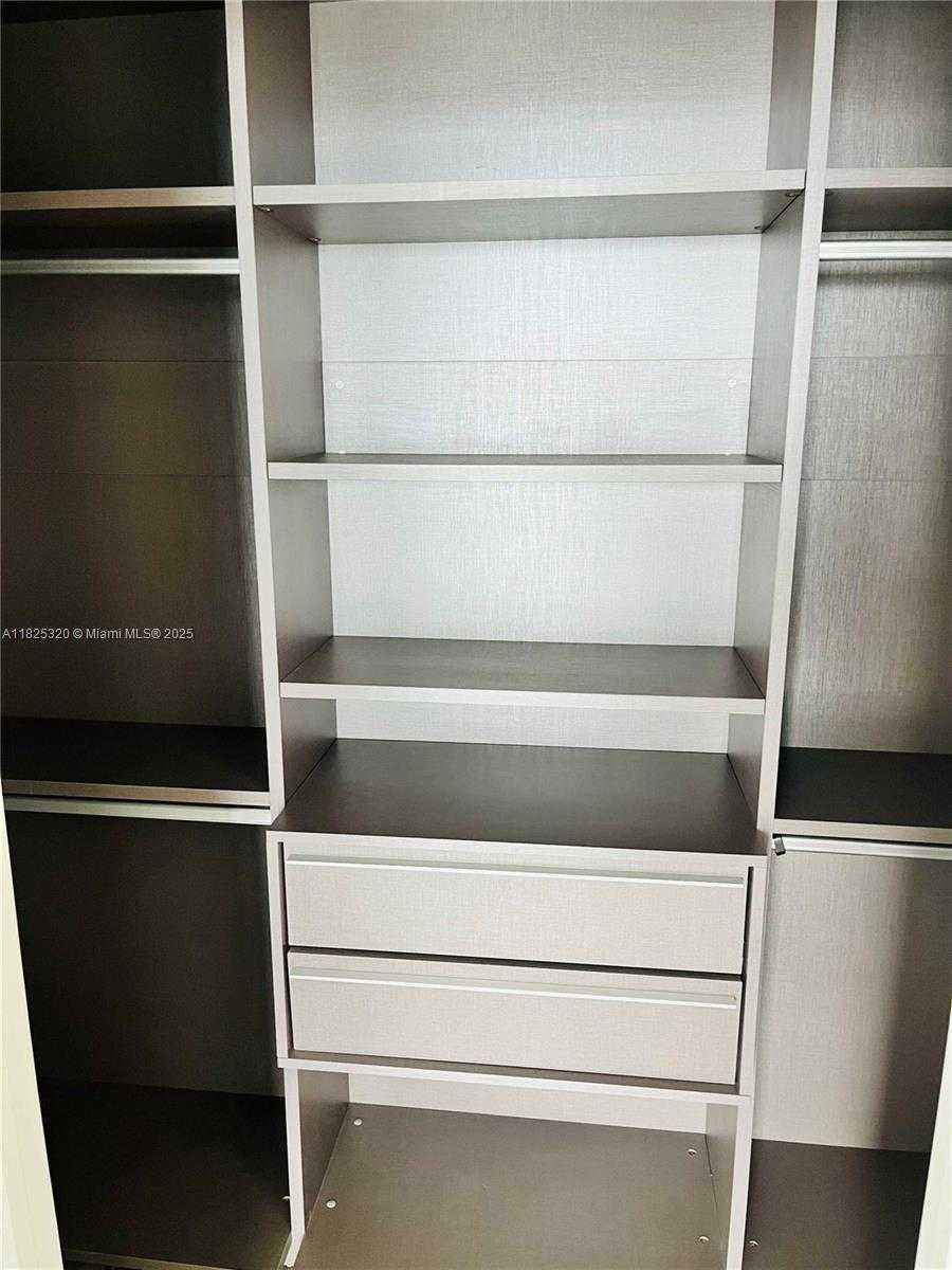 Small Image of 460 NORTH EAST 28TH ST #1408, Miami Number 9
